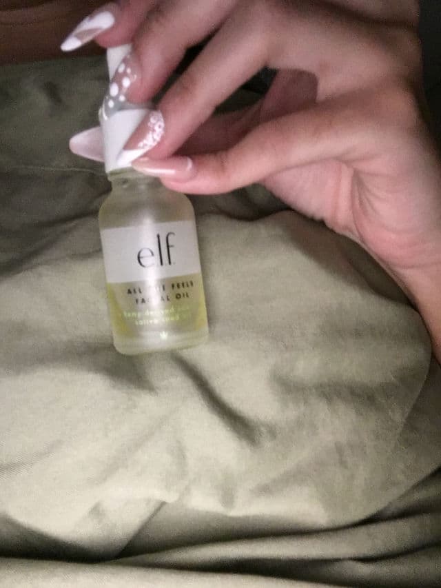 ELF ALL THE FEELS FACIAL OIL review photo by imniikinails