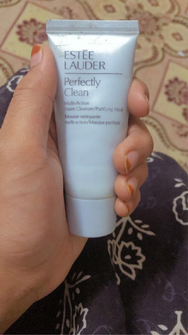 Estee Lauder Perfectly Clean Multi-Action Creme Cleanser/Moisture Mask review photo by Glassylife