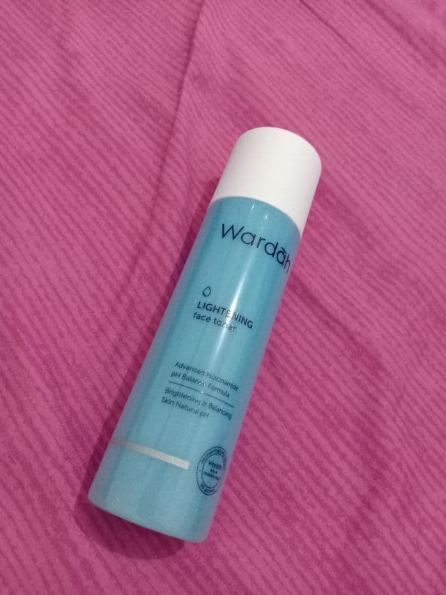 Wardah Lightening Face Toner review photo by itsaquila