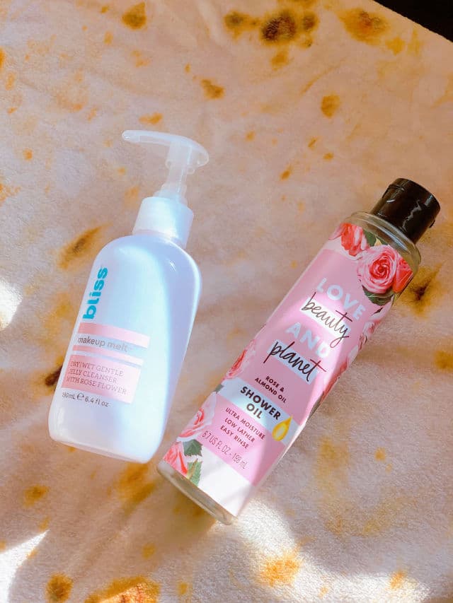 Bliss Makeup Melt Cleanser Dry/Wet Gentle Jelly Cleanser With Rose Flower review photo by itsnnyl