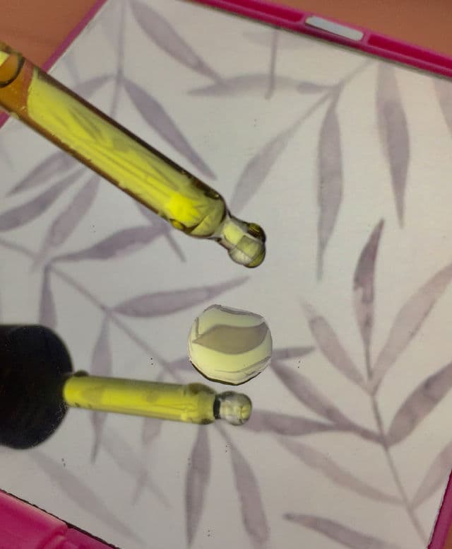 COSRX Real Fit Vitamin C Serum C23 review photo by izatyyyy