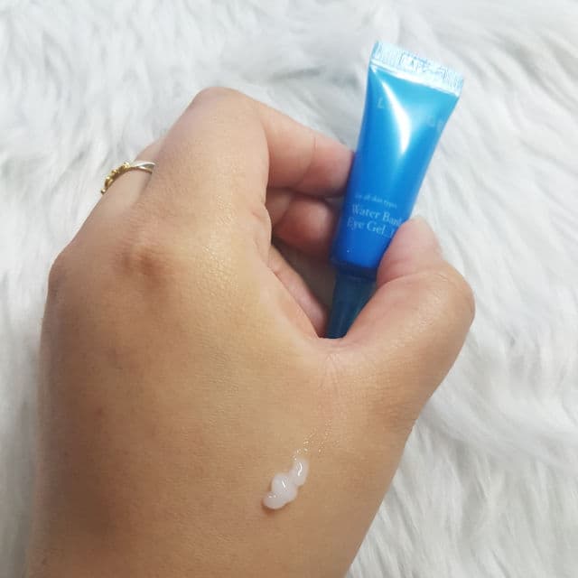 Laneige Water Bank Eye Gel review photo by izmelexxie