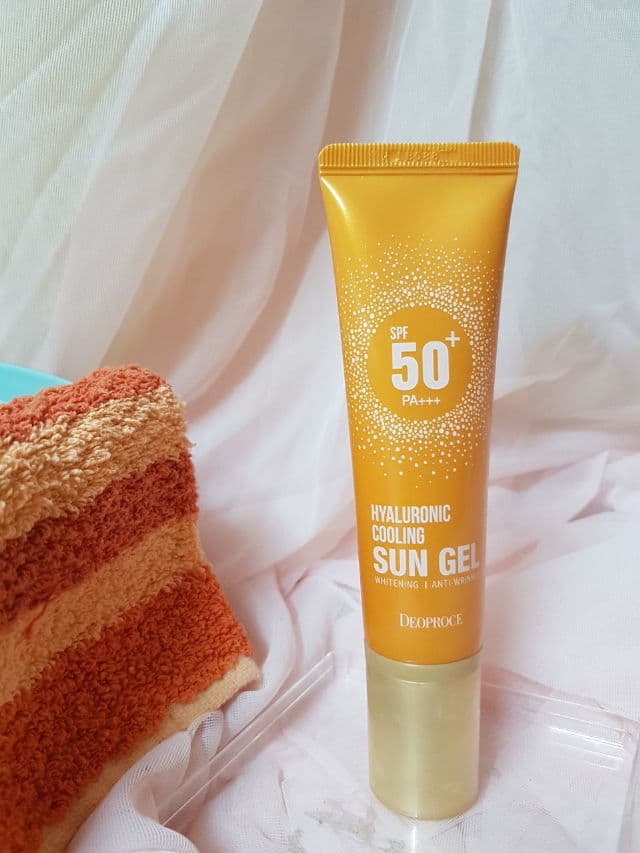 Deoproce Hyaluronic Cooling Sun Gel SPF 50+/PA+++ review photo by izmelexxie