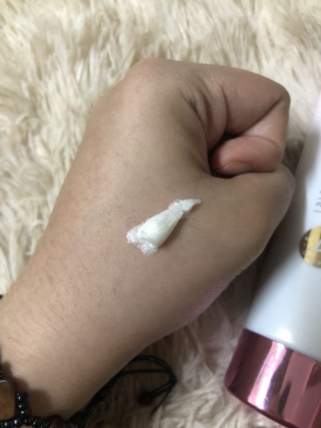 Bioessence Tanaka Bio-White Advanced Whitening Cleanser review photo by izzaharsyd