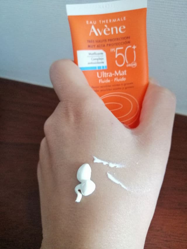 Avene Fluid Ultra Mat 50+ review photo by janethw