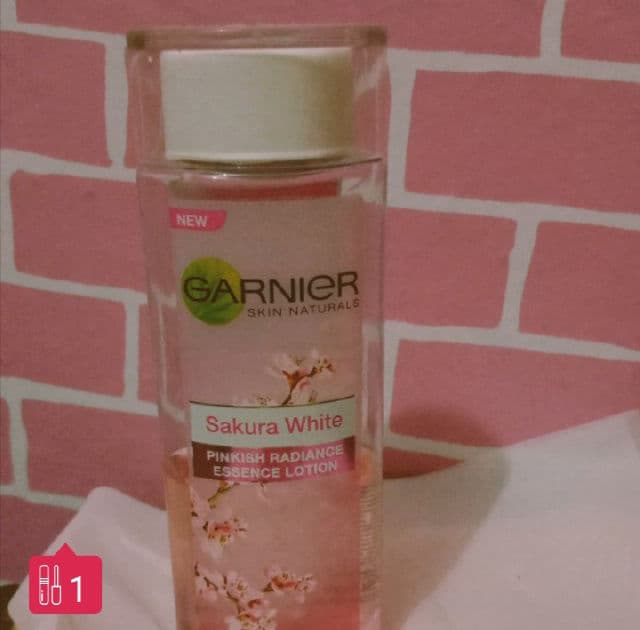 Garnier Sakura White Pinkish Radiance Essence Lotion review photo by Jjeaaa