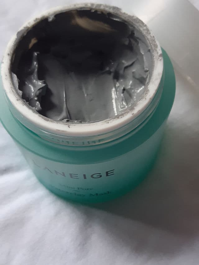 Laneige Mini Pore Waterclay Mask review photo by lovebloomieskin