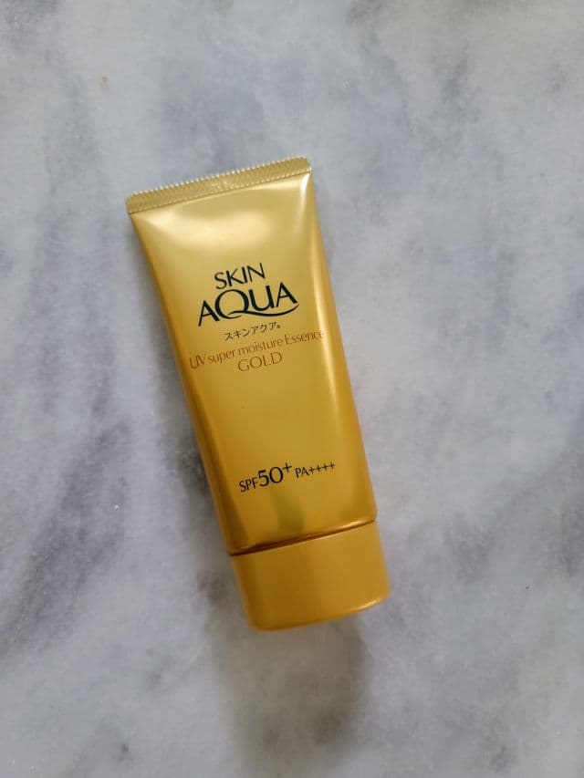 SKIN AQUA Super Moisture Essence Gold SPF 50+ PA++++ review photo by jhvoorhies