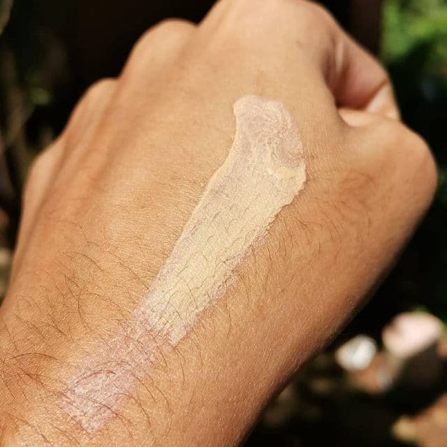 Supergoop! 100% Mineral Smooth and Poreless Matte Screen review photo by jinukariyawasam
