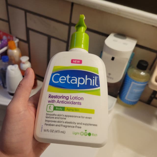 Cetaphil Restoring Lotion with Antioxidants review photo by jmatki04