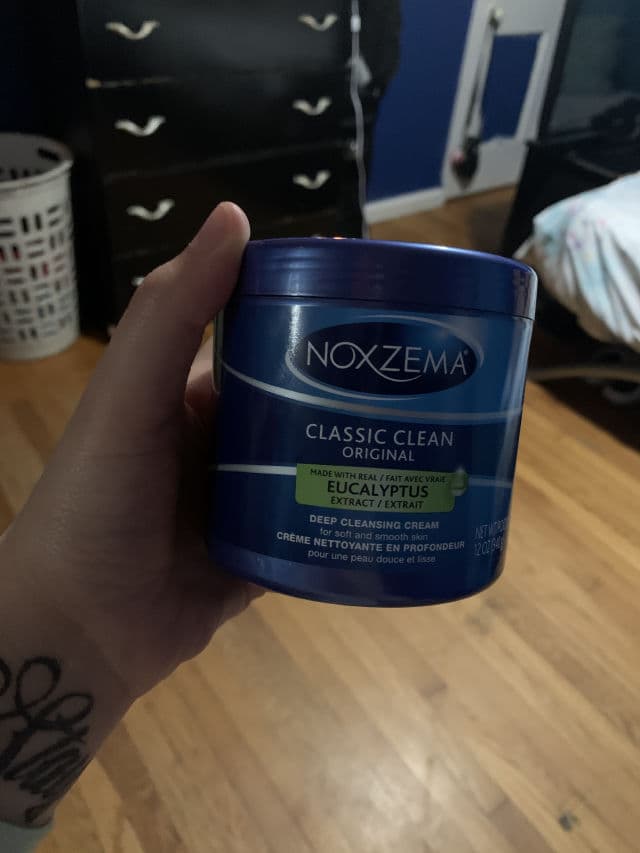 Noxzema Classic Clean Original Deep Cleaning Cream with Eucalyptus Extract review photo by jojox10