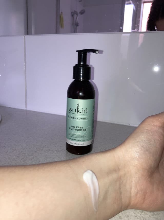 Sukin Blemish Control Oil Free Moisturiser review photo by kati11
