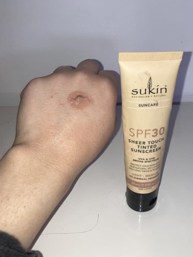 Sukin SPF30 Sheer Touch Facial Sunscreen - Light/Medium review photo by kati11
