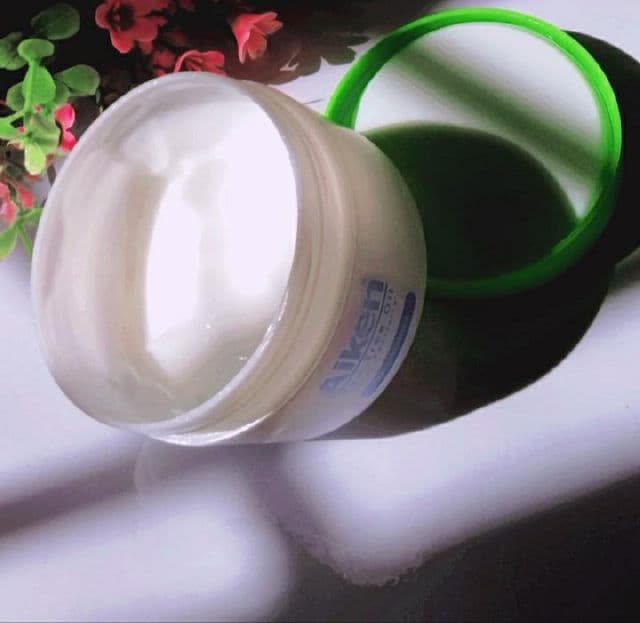 Aiken Tea Tree Oil Moisturizer review photo by nrzlkha