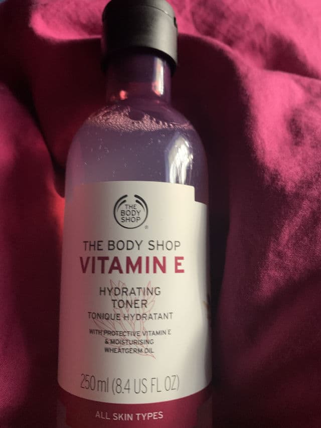 The Body Shop Vitamin E Hydrating Toner review photo by kellen