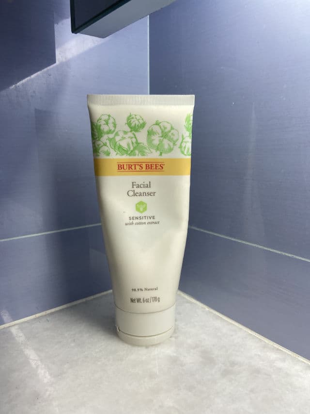 Burt's Bees Sensitive Facial Cleanser review photo by premingersskincare