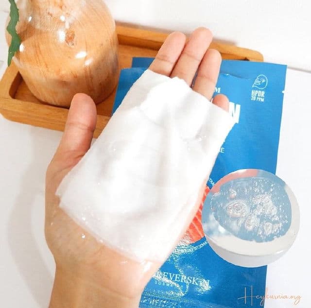 FOREVERSKIN Premium Luminous Moisture Salmon Mask review photo by kurniaashari