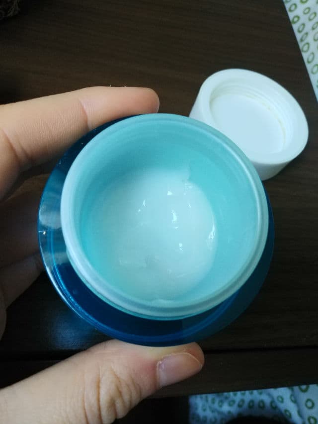 Neutrogena Hydro Boost Gel Cream for Dry Skin review photo by laiabc