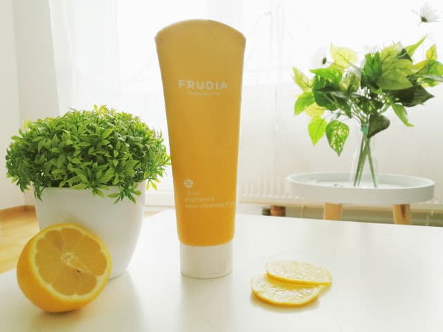Frudia Citrus Brightening Micro Cleansing Foam review photo by lalemura