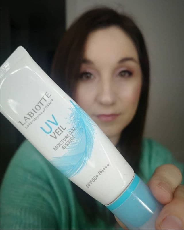 LABIOTTE UV Veil Moisture Sun Essence review photo by lanubedejuanilp