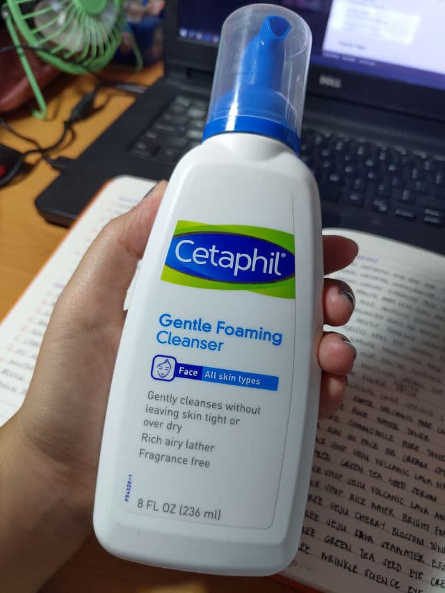 Cetaphil Gentle Foaming Cleanser review photo by laracs