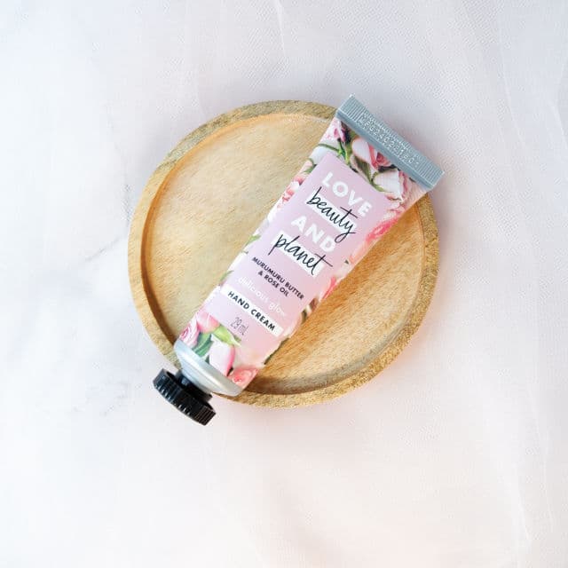 Love Beauty and Planet Murumuru Butter and Rose Oil Hand Cream review photo by larasatiam