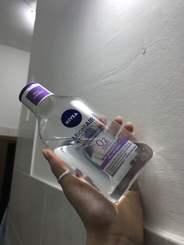 Nivea MicellAir Skin Breathe Micellar Water (Sensitive Skin) review photo by lauraamenichini