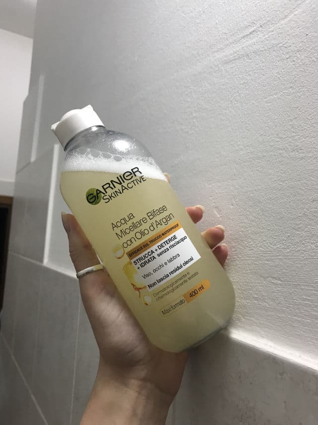 Garnier Biphase Micellar Cleansing Water in Oil review photo by lauraamenichini