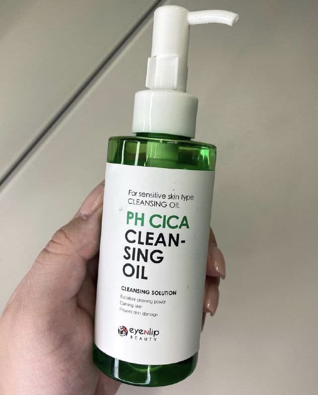 EYENLIP pH Cica Cleansing Oil review photo by Valensia
