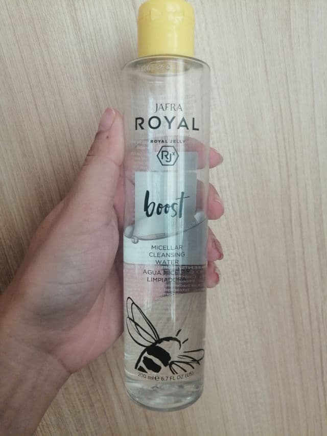 JAFRA Boost Micellar Cleansing Water review photo by lindoyy