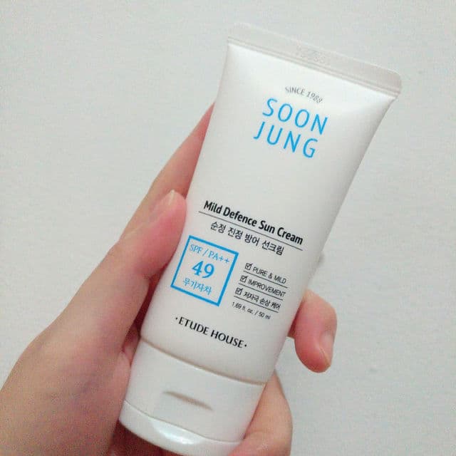 ETUDE SoonJung Mild Defence Sun Cream SPF49 PA++ review photo by linglee