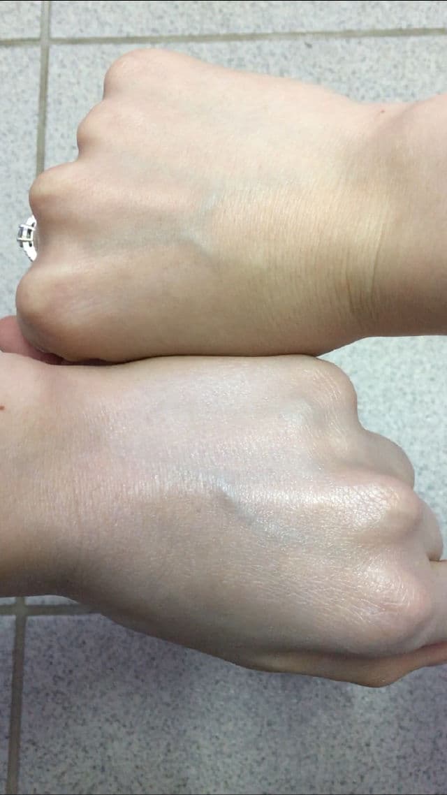 Real Barrier [Discontinued] Extreme Moisture Sun Cream (SPF 50+ PA++++) review photo by liraskov