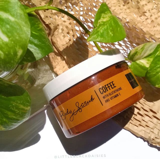 Scarlett Whitening Body Scrub Coffee review photo by littleblackdaisies