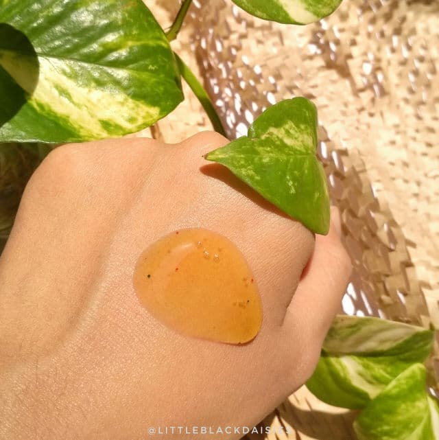 Scarlett Whitening Coffee Brightening Shower Scrub  review photo by littleblackdaisies