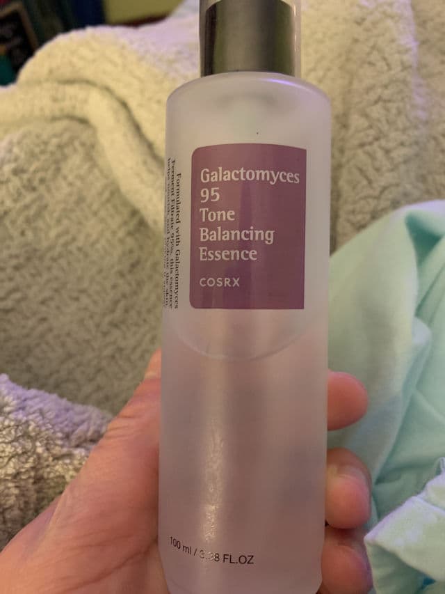 COSRX Galactomyces 95 Tone Balancing Essence review photo by lizziemichelle