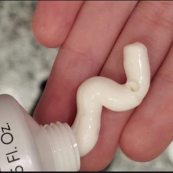 Caudalie Paris Vinoperfect Brightening Glycolic Peel Mask review photo by loffskilove