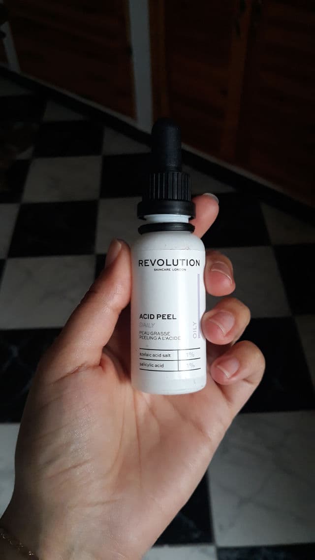 Revolution Beauty Oily Skin Peeling Solution review photo by Lotusflower