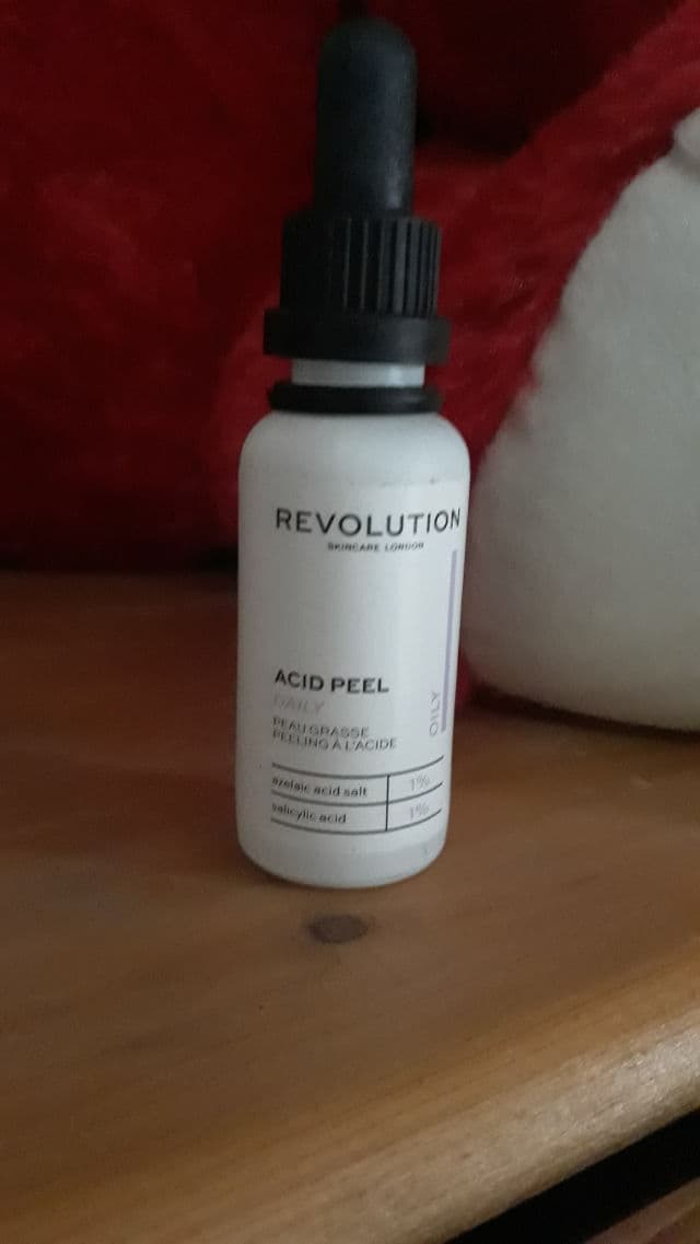 Revolution Beauty Oily Skin Peeling Solution review photo by Lotusflower