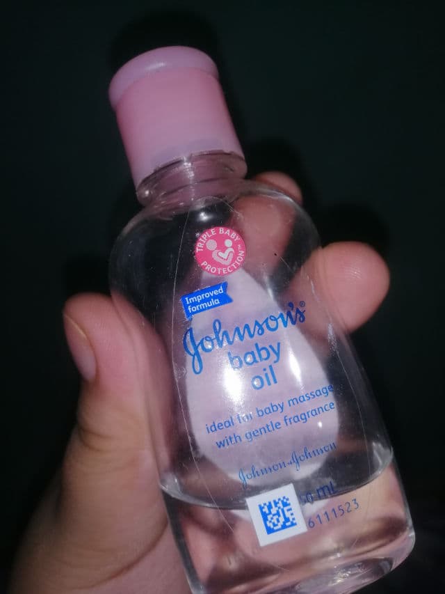 Johnson's Baby Oil Original review photo by lovelineeess