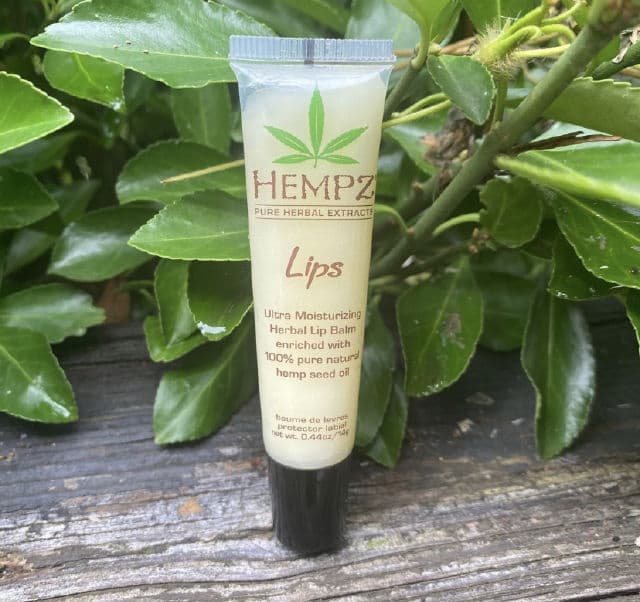 Hempz Ultra Moisturizing Herbal Lip Balm review photo by lovelypanic