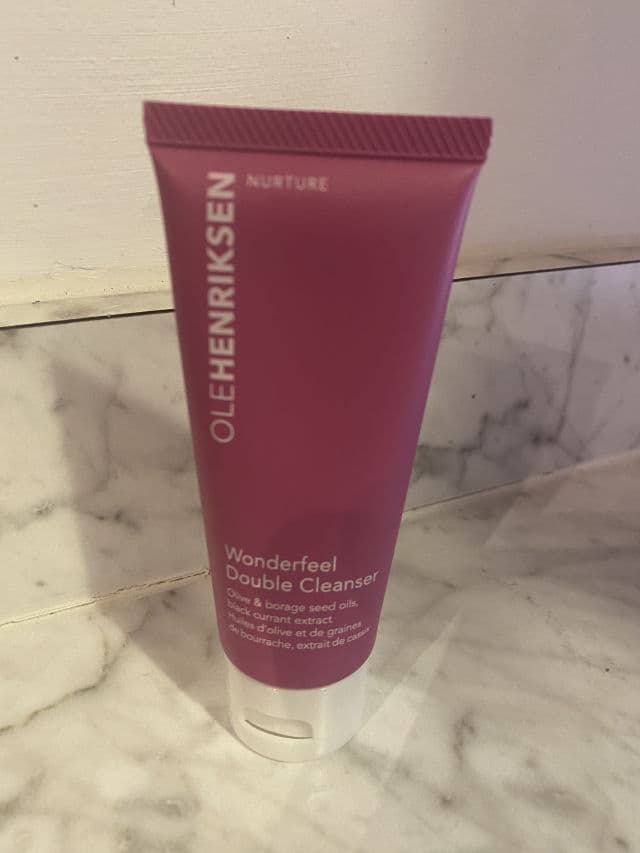 Ole Henriksen Wonderfeel Double Cleanser review photo by lovelypanic