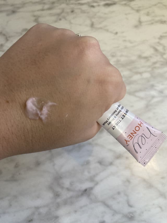 Hey Honey Sweet Treat Wild Berry & Honey Yogurt Recovery Mask review photo by lovelypanic