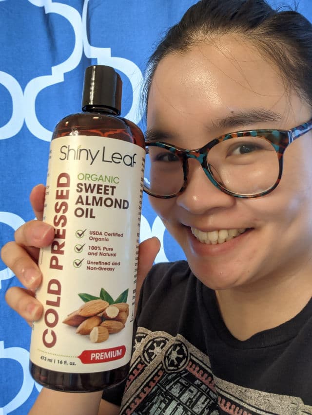 Shiny Leaf Cold-Pressed Organic Almond Oil review photo by lusitania