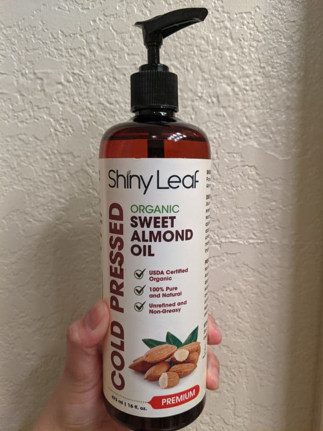 Shiny Leaf Cold-Pressed Organic Almond Oil review photo by lusitania