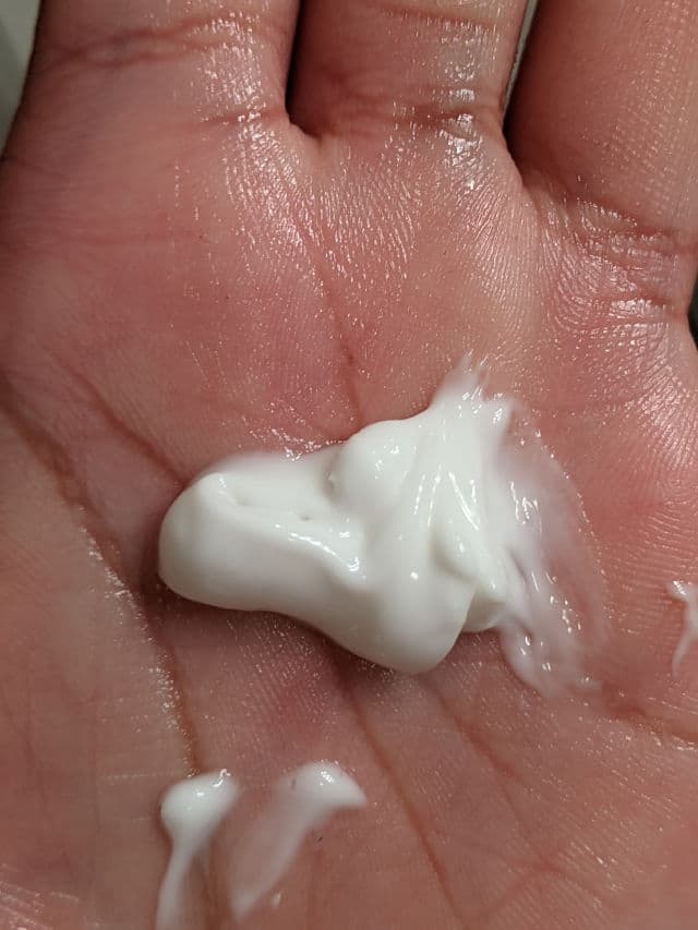 ELF Holy Hydration! Eye Cream review photo by lusitania