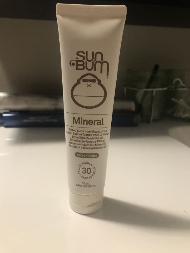 Sun Bum Mineral SPF 30 Sunscreen Face Lotion review photo by makae