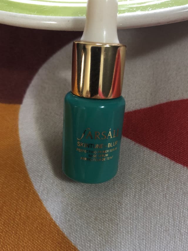 Farsáli Skintune Blur review photo by Endowed