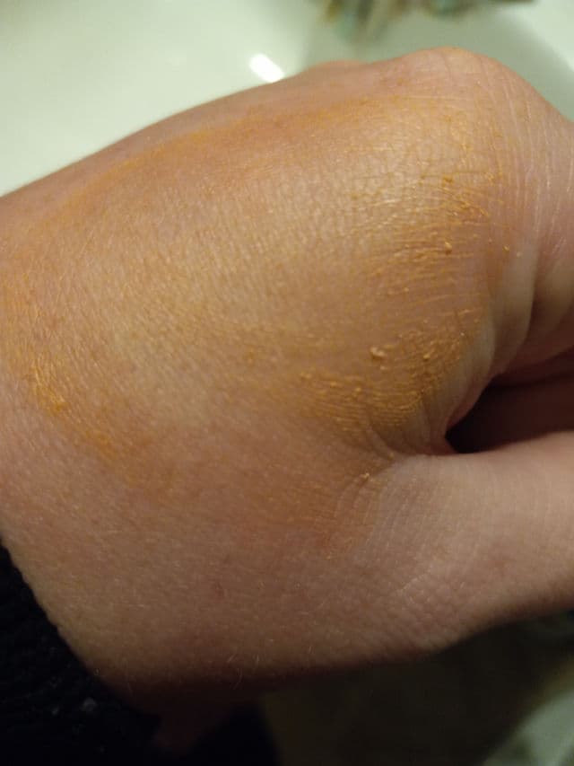 L'Oreal Paris Pure-Clay Exfoliate & Refine Cleanser review photo by manda