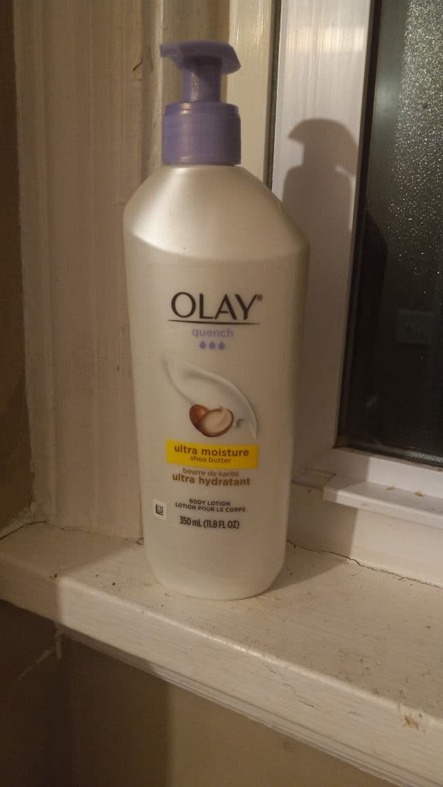 Olay Silky Berry Body Lotion review photo by manda