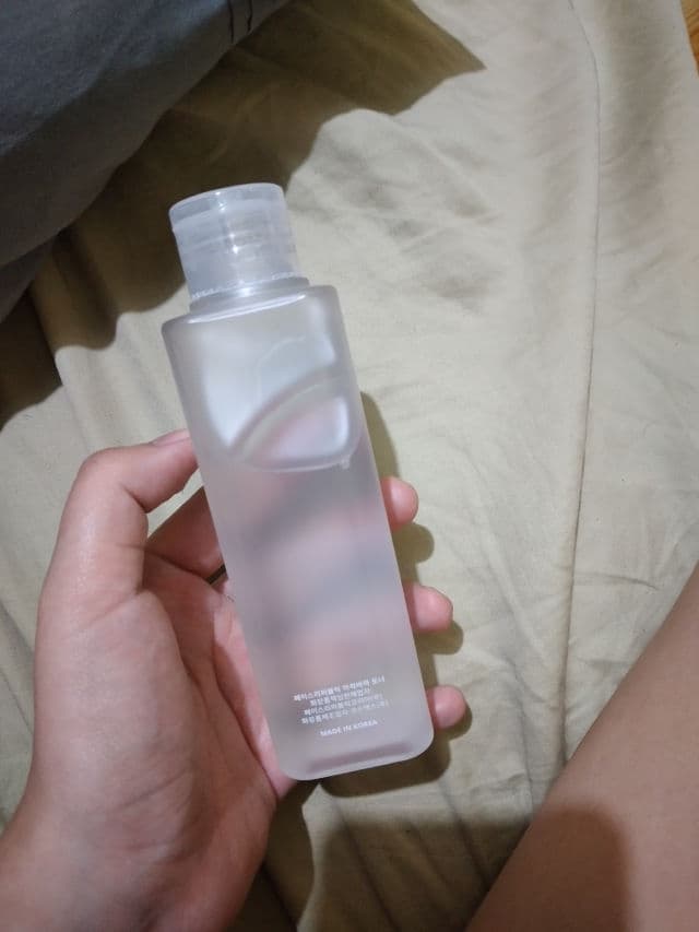 Face Republic AHA/BHA Toner review photo by marielthesara